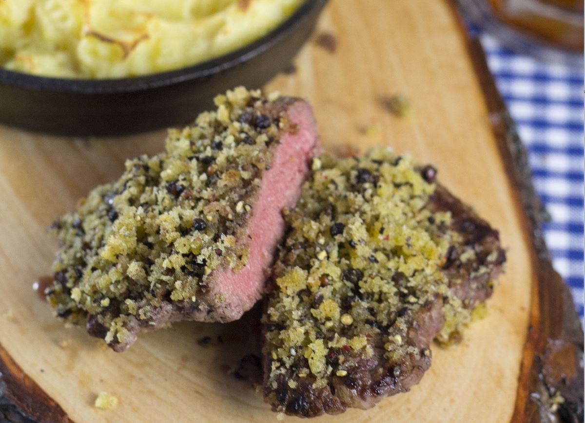 Hüftsteak mit Pfefferkruste