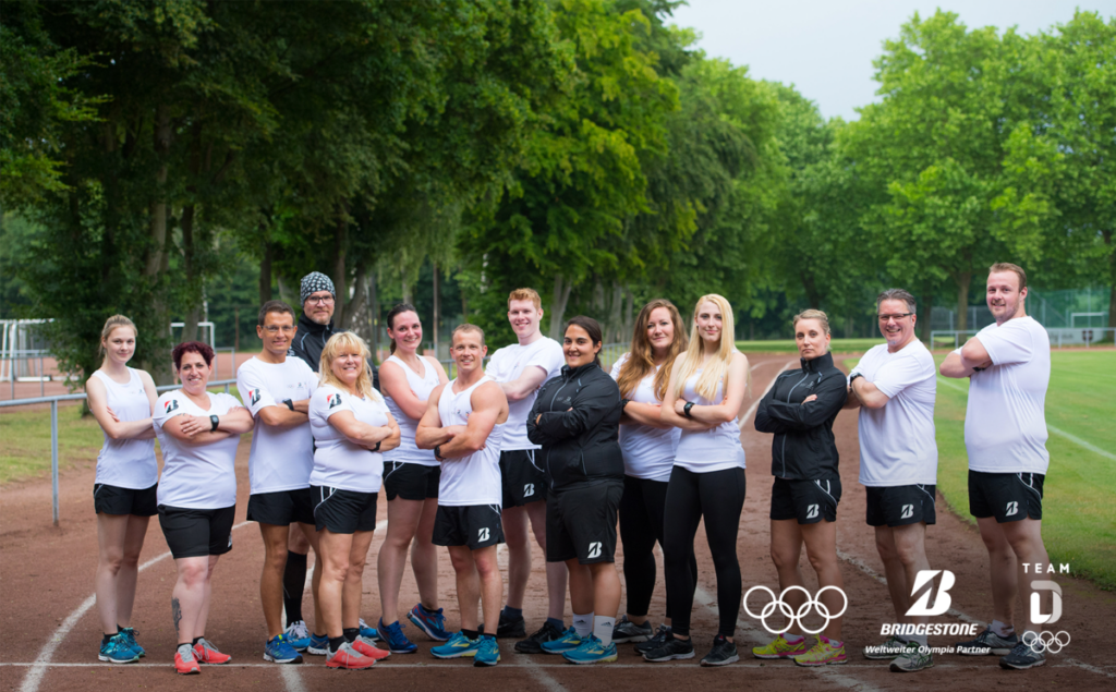 Olympiasieger Fabian Hambüchen trainiert mit 13 Laufanfängern aus ganz Deutschland für seinen ersten 10-Kilometer-Lauf