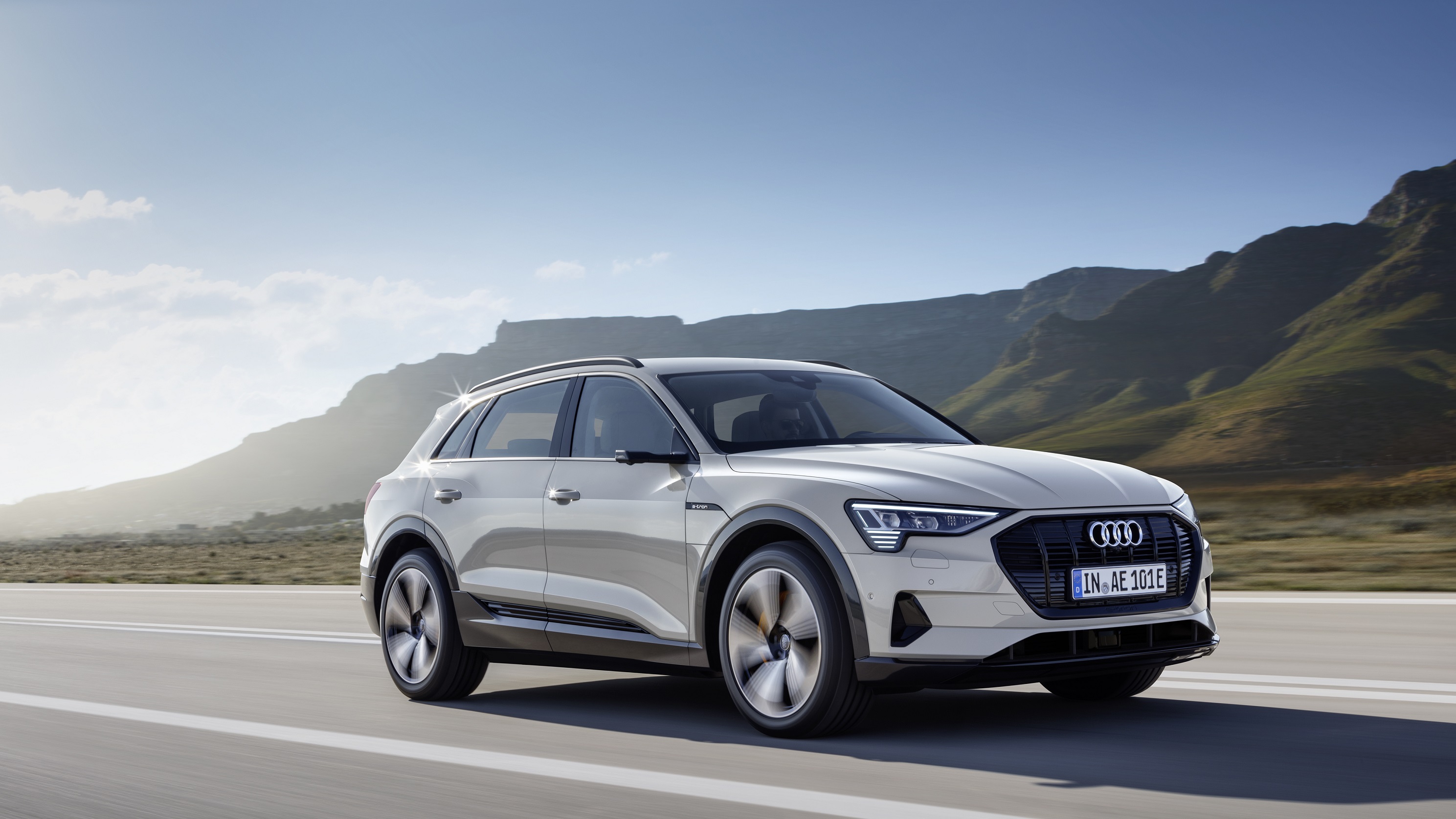 Bridgestone ist Erstausrüstungspartner für den neuen vollelektrischen Audi e-tron SUV