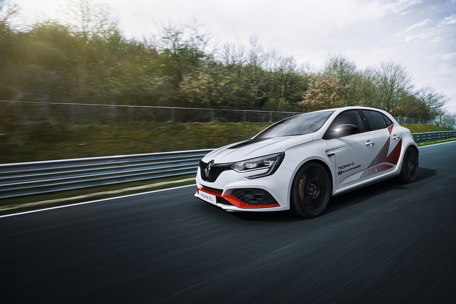 Bridgestone und der neue Mégane R.S. Trophy-R