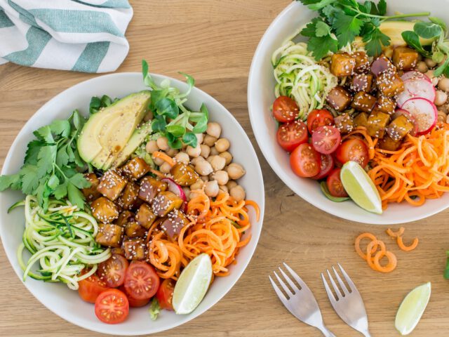Gesund und lecker: die Teriyaki-Tofu-Bowl