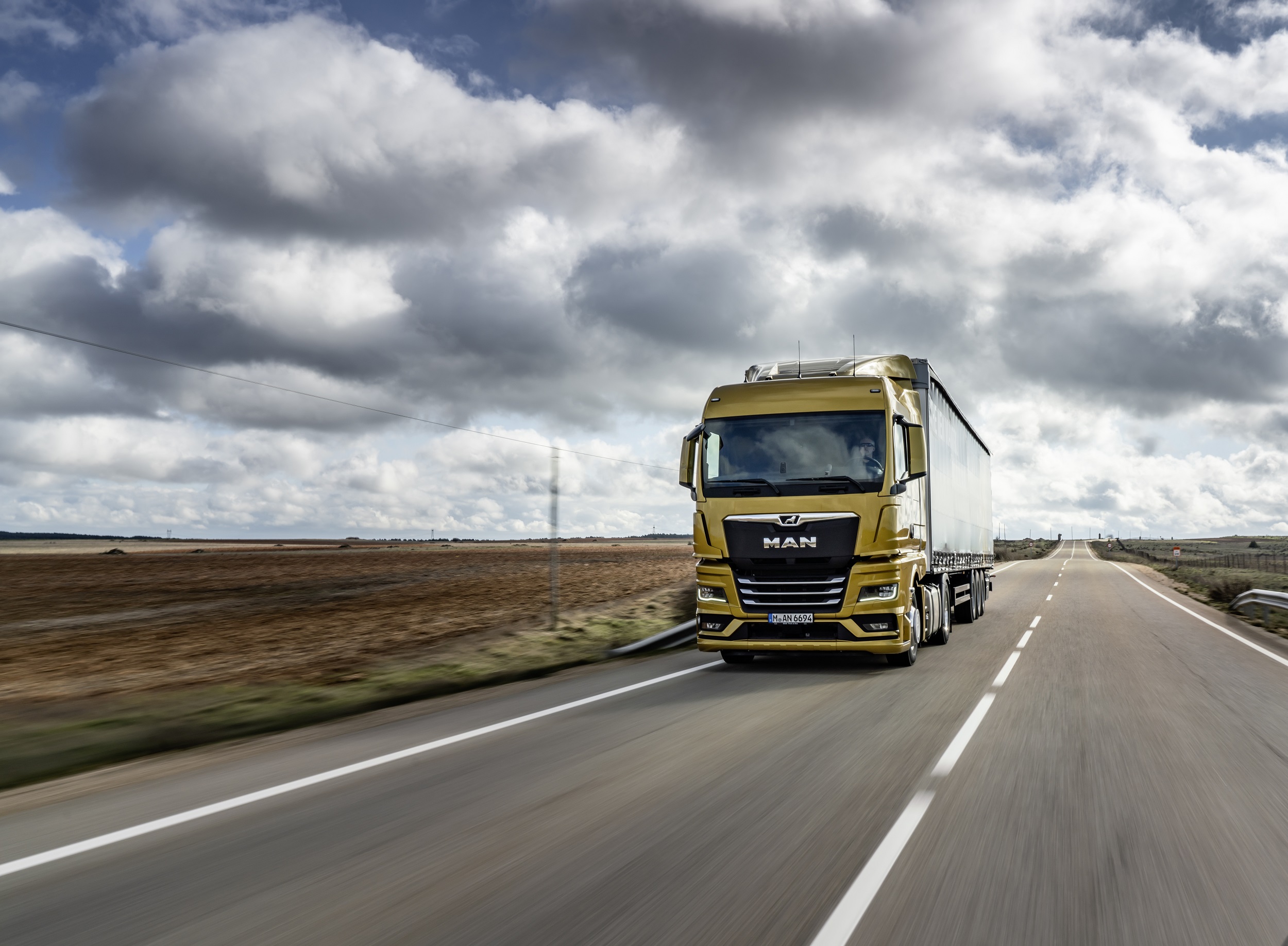 Neue MAN TGX auf Bridgestone Reifen