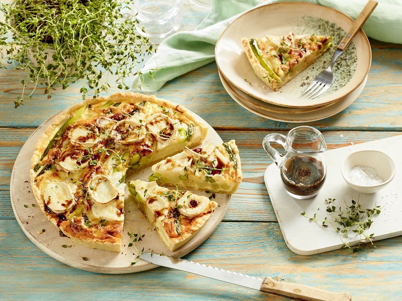 Spargelquiche mit gratiniertem Ziegenkäse