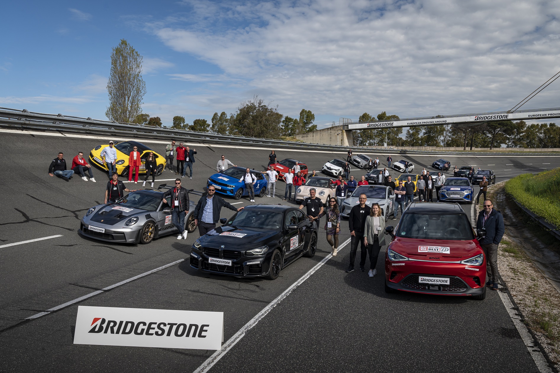 Bridgestone ist erneuet Parnter der internationalen AUTO BILD "Test The Best" Tage