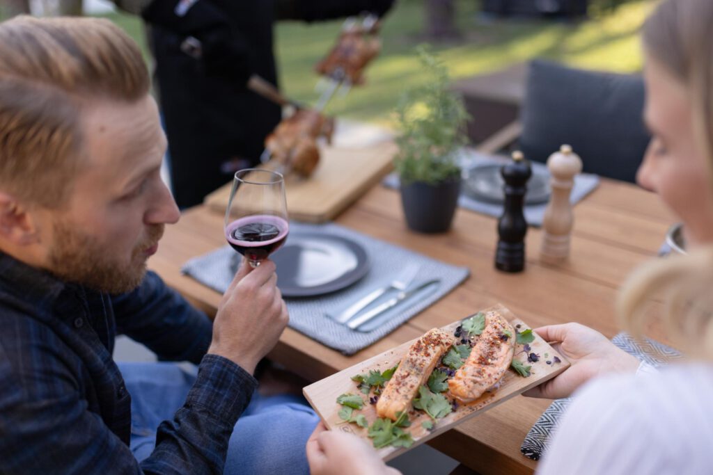 Grillspaß garantiert Als Gastgeber entspannt am Rost!